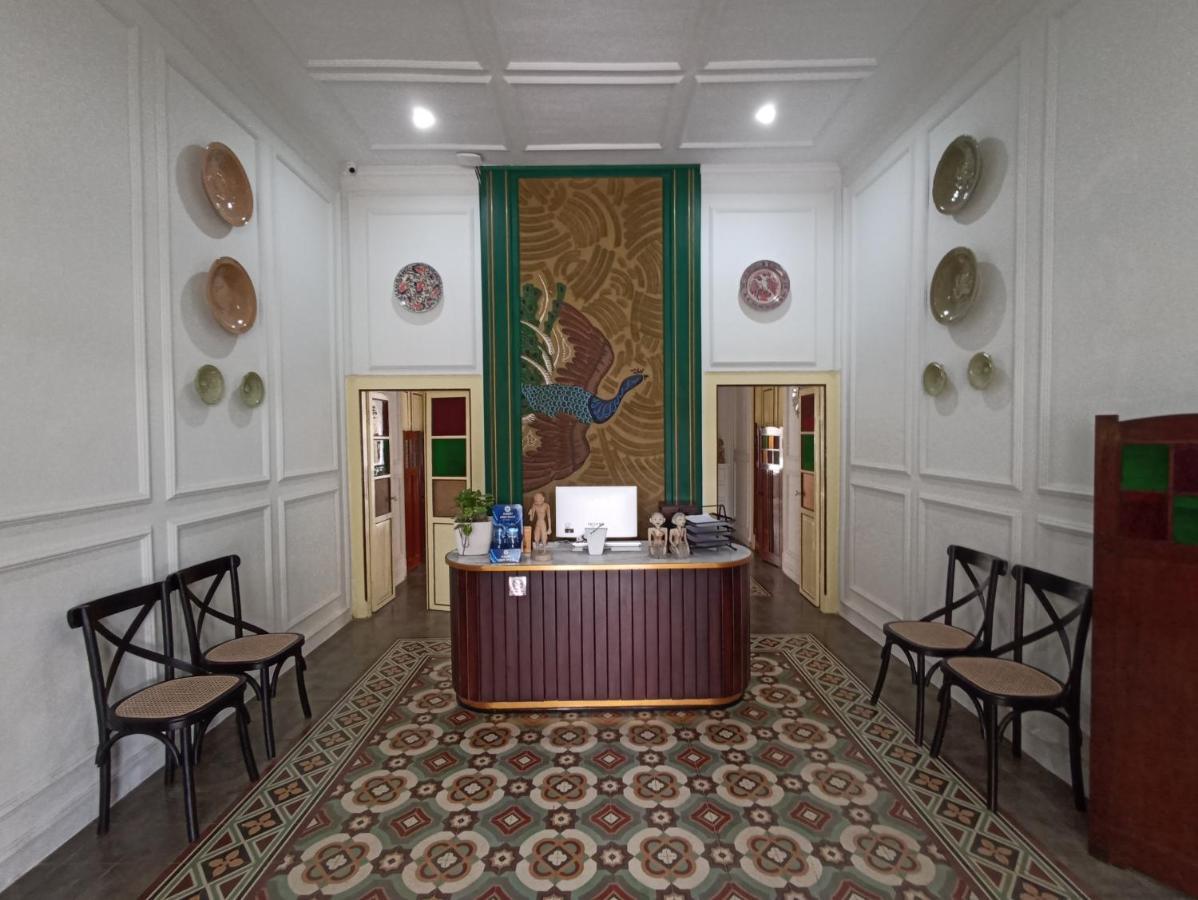 Mruyung Guest House Kota Lama Banyumas Mitra Reddoorz Exterior photo